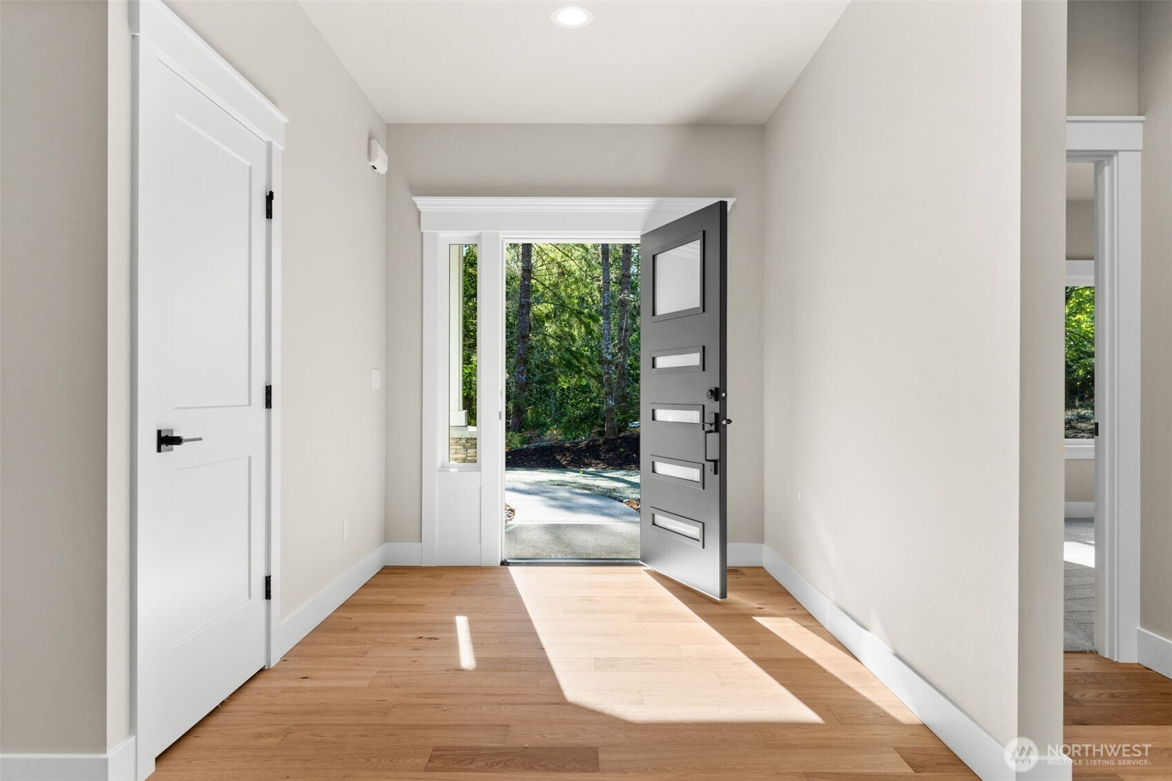 3570 Menzies Road SE