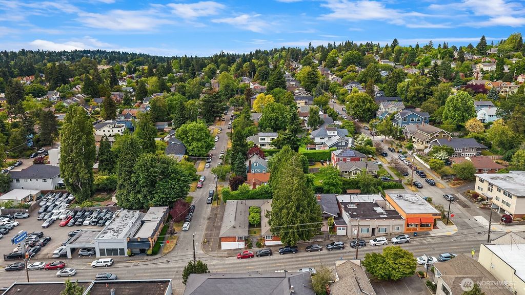 Photo of 2800 NE 55th Street, Seattle, WA 98105 (MLS # 2535620)
