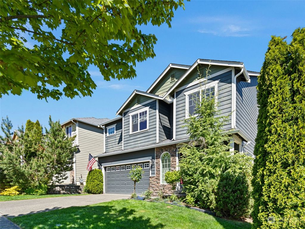 Photo of 22922 SE 268th Place, Maple Valley, WA 98038 (MLS # 2236009)