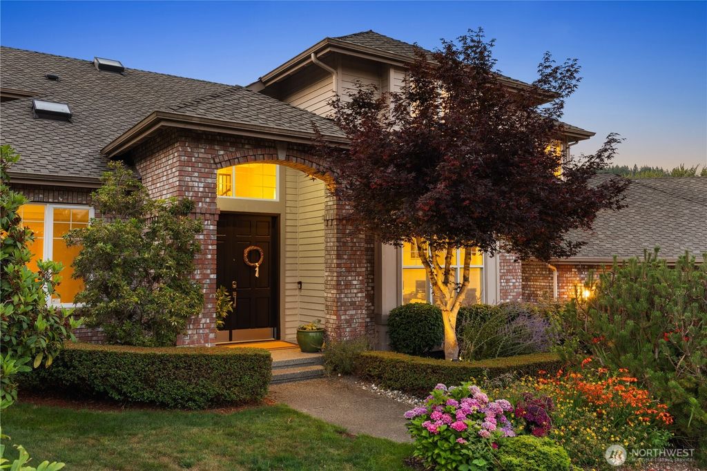 Photo of 5316 NE 24th Court, Renton, WA 98059 (MLS # 2412424)