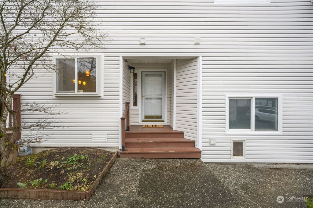Photo of 6720 60th Place NE #A, Marysville, WA 98270 (MLS # 2188182)