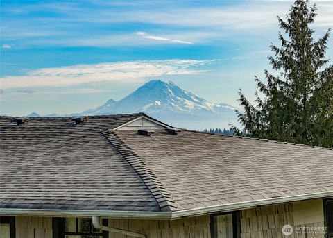 Photo of 705 S 208th Street, Des Moines, WA 98198 (MLS # 2455257)