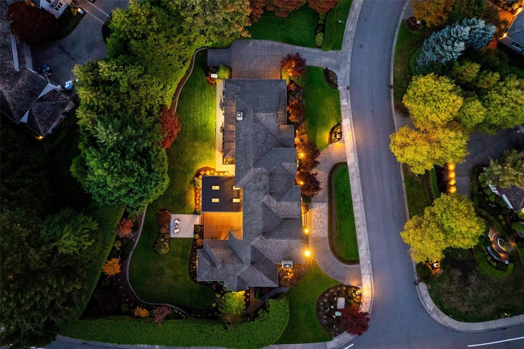 Photo of 24634 SE 9th Place, Sammamish, WA 98074 (MLS # 2596155)