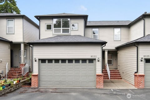 Photo of 8033 118th Avenue NE, Kirkland, WA 98033 (MLS # 2546956)