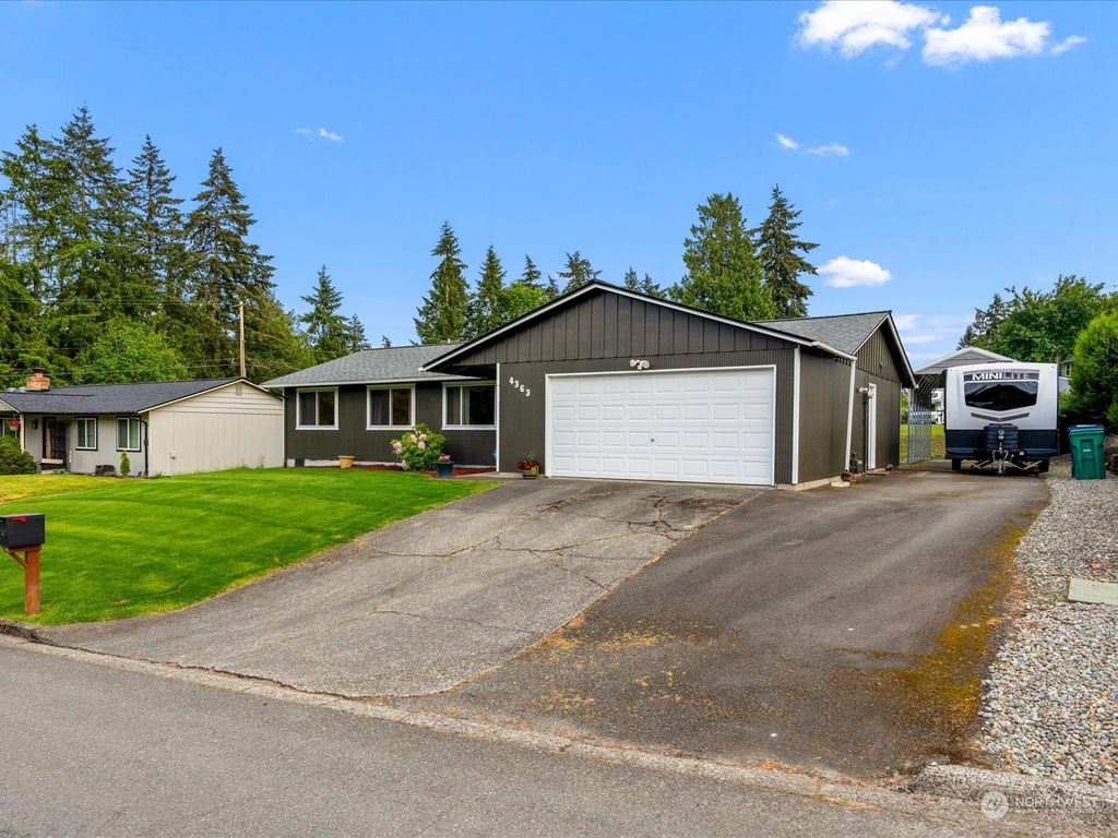 Photo of 4363 S 347th St, Auburn, WA 98001 (MLS # 2241949)