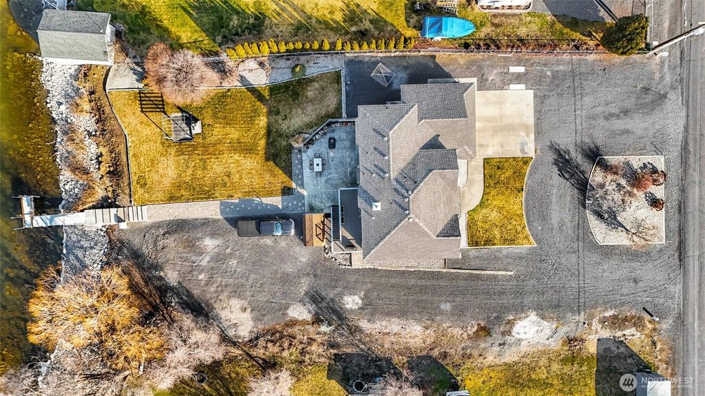 Photo of 4114 Shorecrest Drive NE, Moses Lake, WA 98837 (MLS # 2484066)