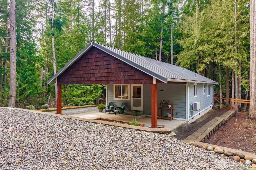 Photo of 18603 Woodside Drive SE, Yelm, WA 98597 (MLS # 2494202)