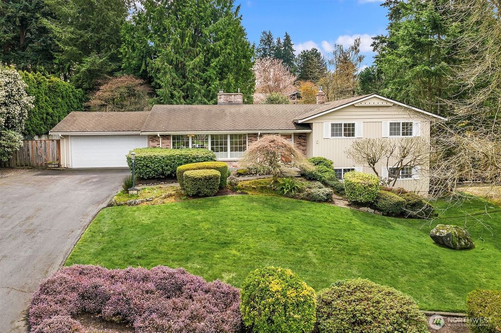 Photo of 9617 NE 32nd Street, Clyde Hill, WA 98004 (MLS # 2424109)