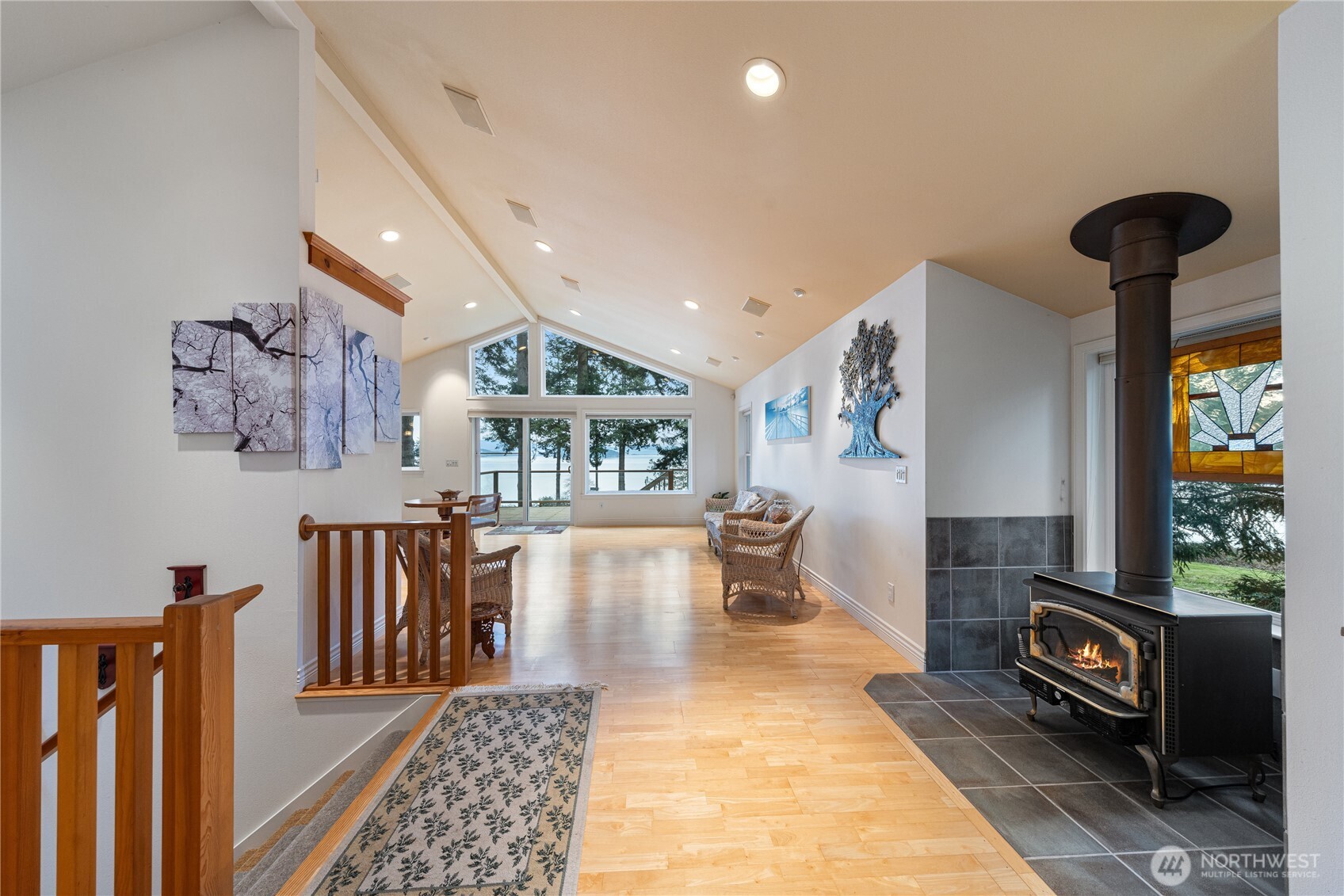 Oak Harbor, Washington, 98277, United States, 2 Bedrooms Bedrooms, ,2 BathroomsBathrooms,Residential,Active,2014944