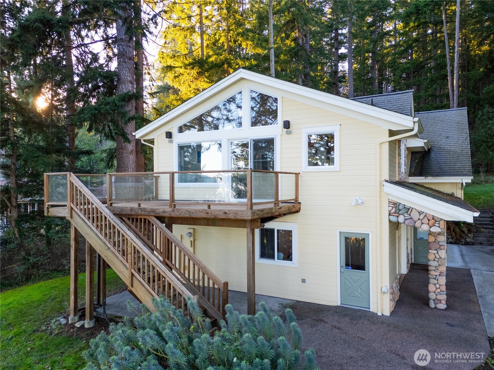 Oak Harbor, Washington, 98277, United States, 2 Bedrooms Bedrooms, ,2 BathroomsBathrooms,Residential,Active,2014944