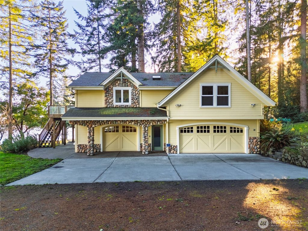 Photo of 453 Jackrabbit Lane, Oak Harbor, WA 98277 (MLS # 2475166)