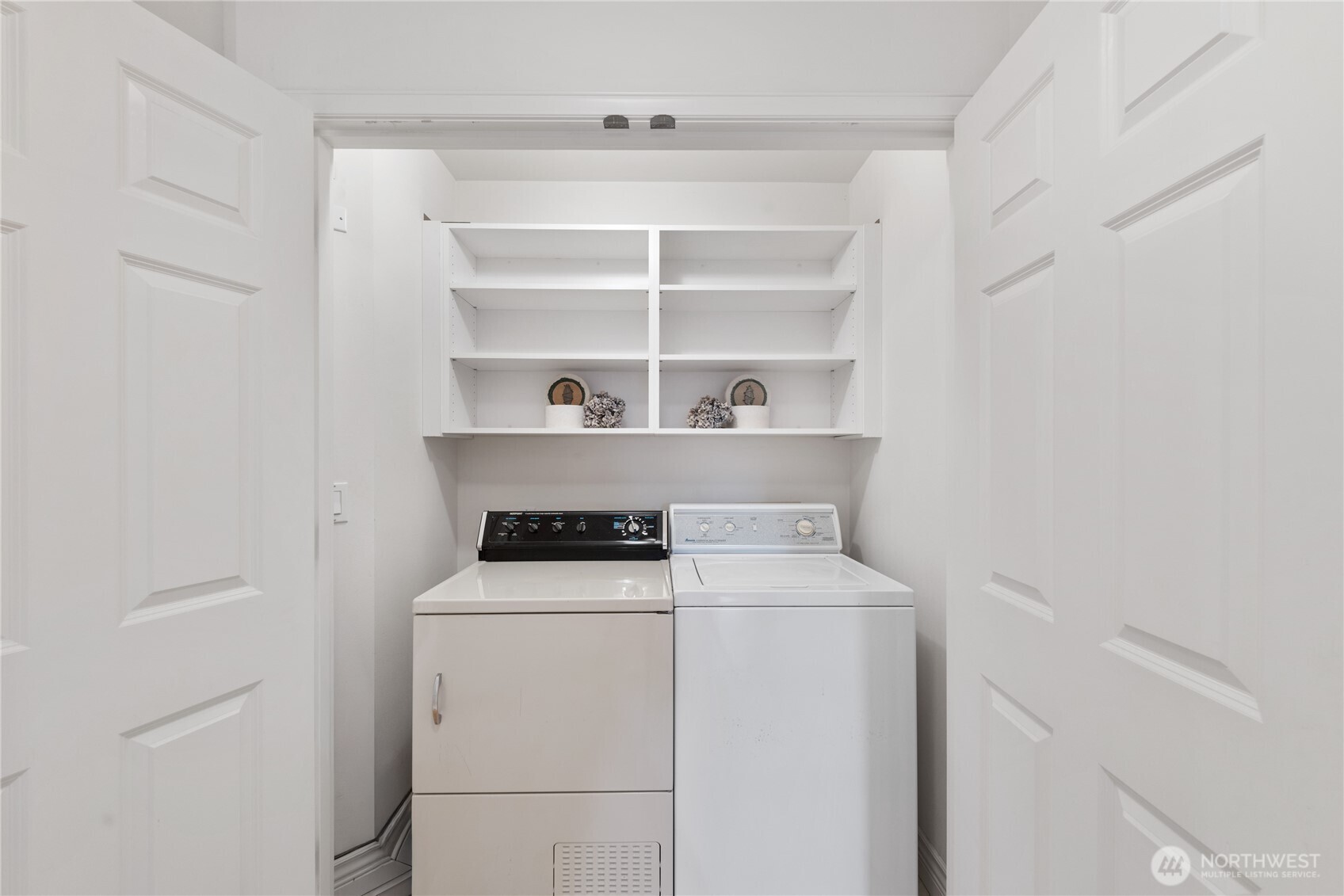 Oak Harbor, Washington, 98277, United States, 2 Bedrooms Bedrooms, ,2 BathroomsBathrooms,Residential,Active,2014944