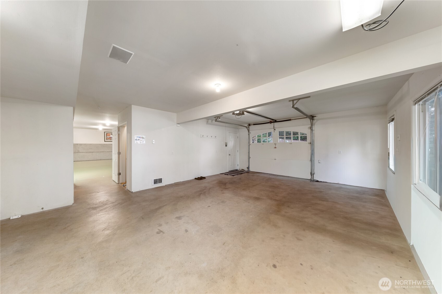 Oak Harbor, Washington, 98277, United States, 2 Bedrooms Bedrooms, ,2 BathroomsBathrooms,Residential,Active,2014944