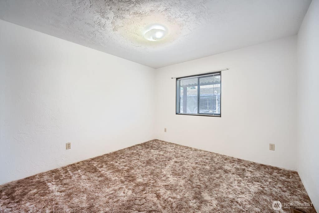 Photo of 3611 NE I St ST #207, Auburn, WA 98002 (MLS # 2558622)