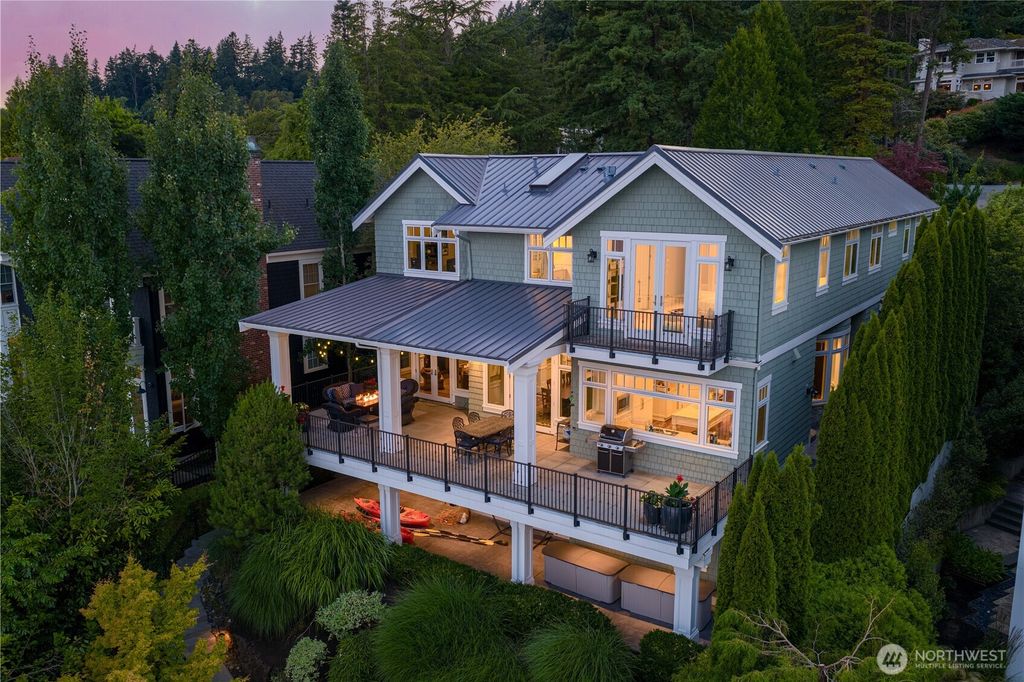 Photo of 8066 Avalon Place, Mercer Island, WA 98040 (MLS # 2406847)
