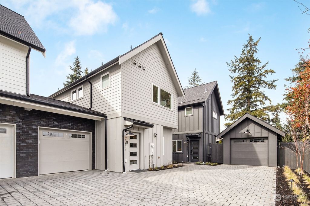 Photo of 7341 122nd Avenue NE #B, Kirkland, WA 98033 (MLS # 2056501)