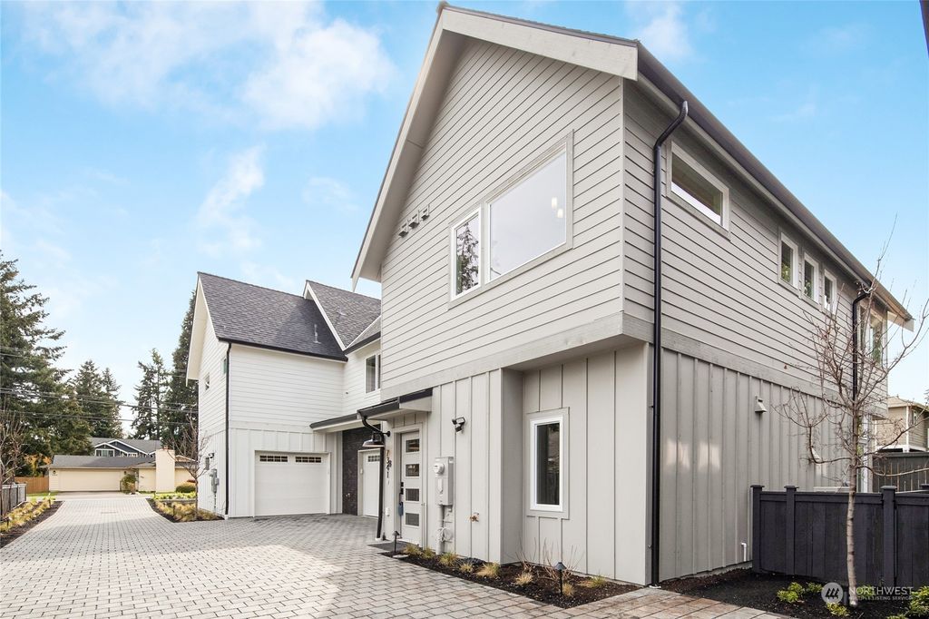 Photo of 7341 122nd Avenue NE #B, Kirkland, WA 98033 (MLS # 2056501)