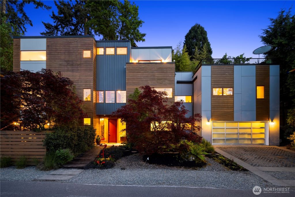 Photo of 3919 S Alaska Street, Seattle, WA 98118 (MLS # 2374415)