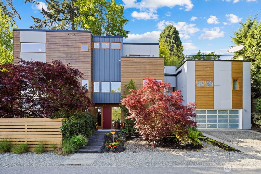 Photo of 3919 S Alaska Street, Seattle, WA 98118 (MLS # 2374415)