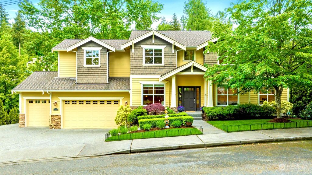 Photo of 15722 4th Avenue NE, Duvall, WA 98019 (MLS # 2241525)