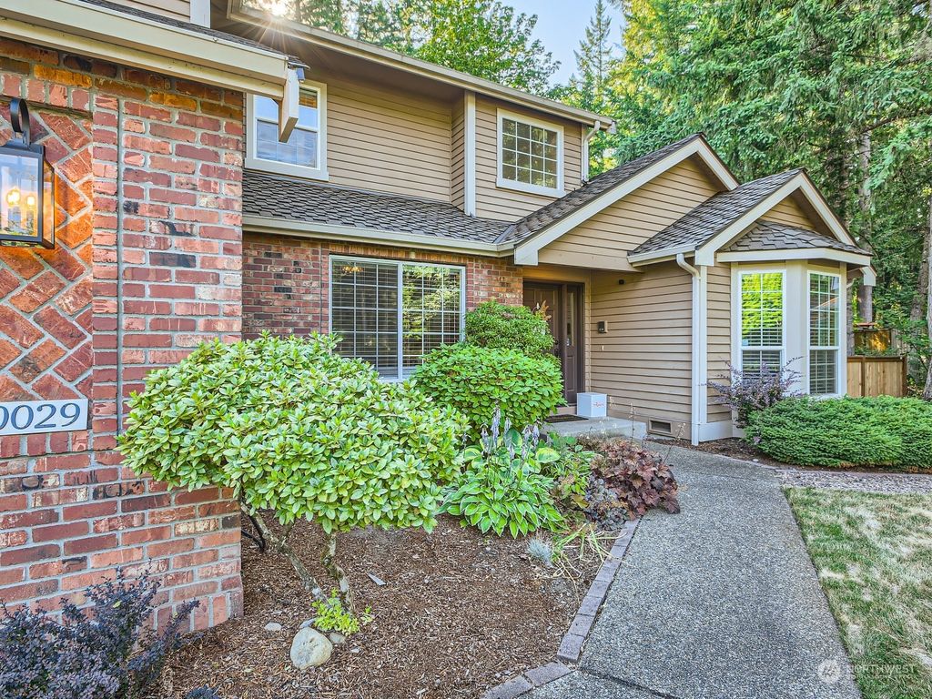 Photo of 20029 SE 302nd Court, Kent, WA 98042 (MLS # 2137627)