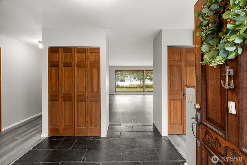 989 Stanford Drive