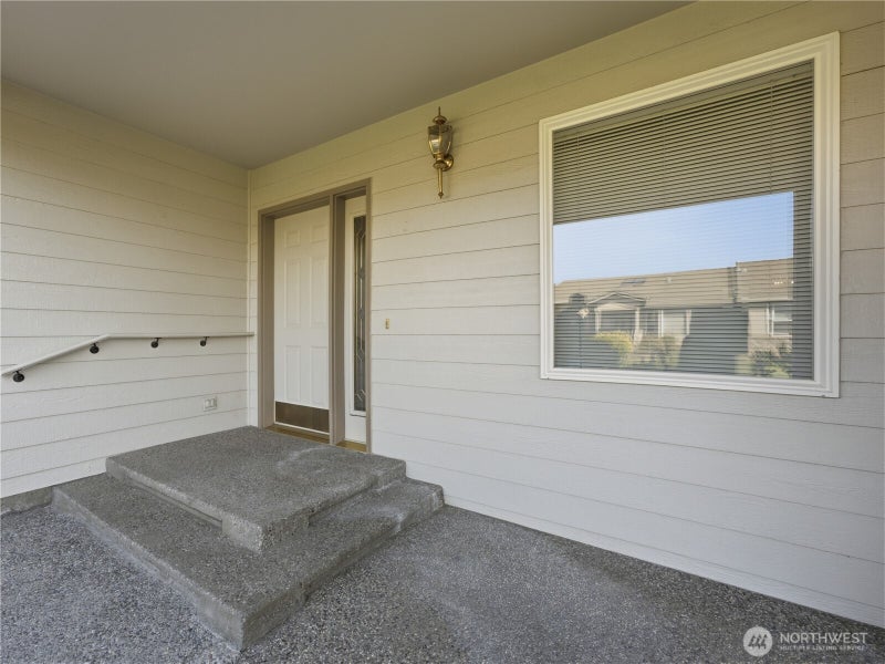 1380 Eastmont Avenue 502