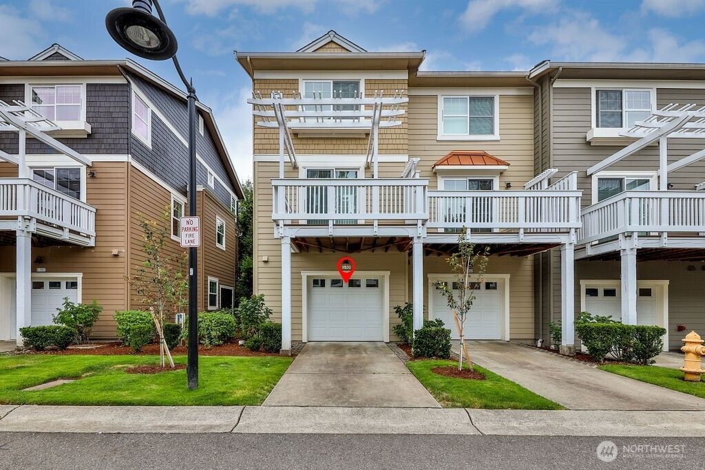 Photo of 7501 129th Place SE #G101, Newcastle, WA 98056 (MLS # 2409469)