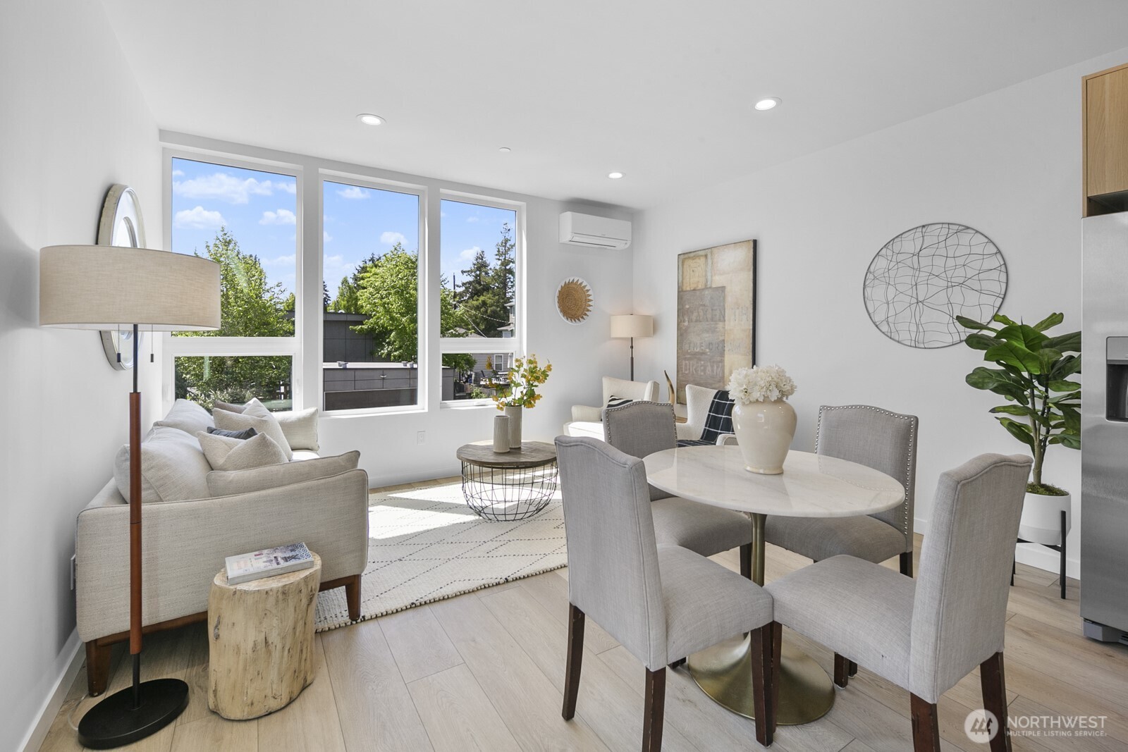 8833 Wallingford Avenue N