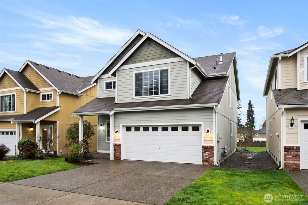 Photo of 629 Shirehill Street, Bremerton, WA 98310 (MLS # 2472102)