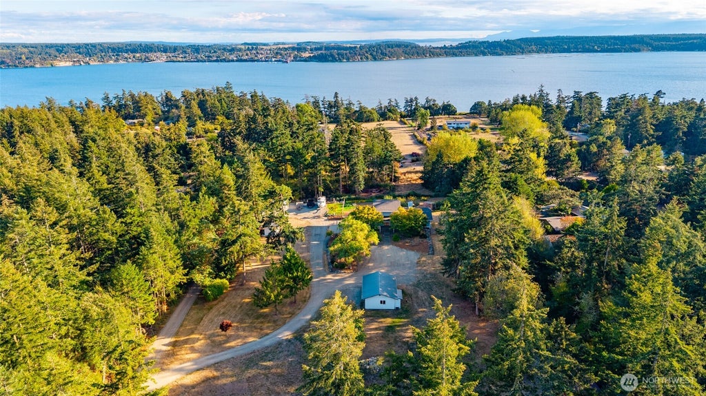 Photo of 1407 Arnold Road, Oak Harbor, WA 98277 (MLS # 2575479)