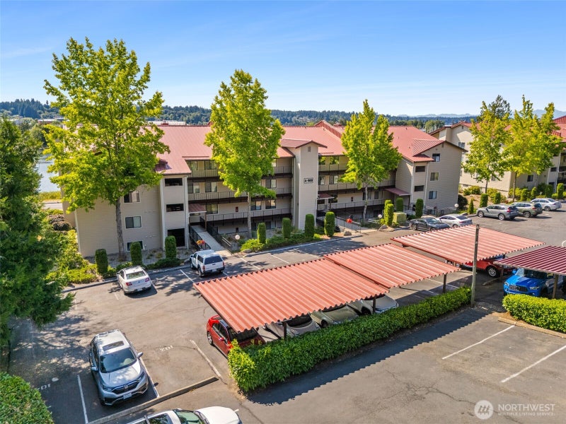 900 East Bay Drive NE A201