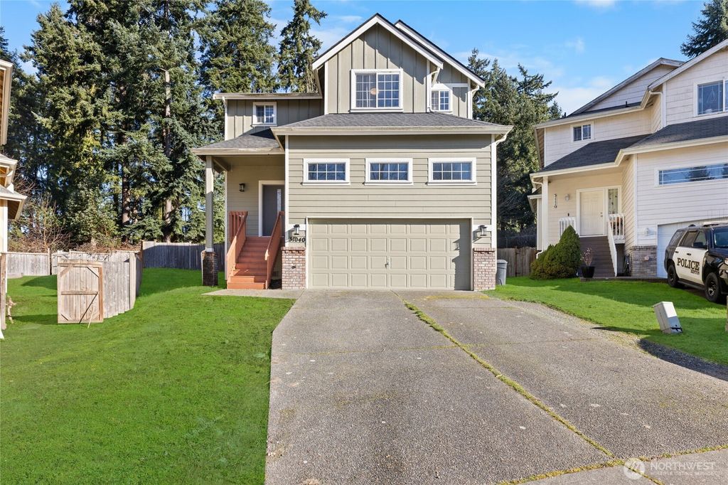 Photo of 31040 3rd Court S, Federal Way, WA 98003 (MLS # 2479648)