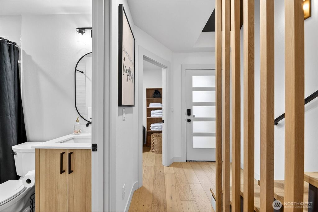 Photo of 8647 B 18th Avenue SW, Seattle, WA 98106 (MLS # 2507363)