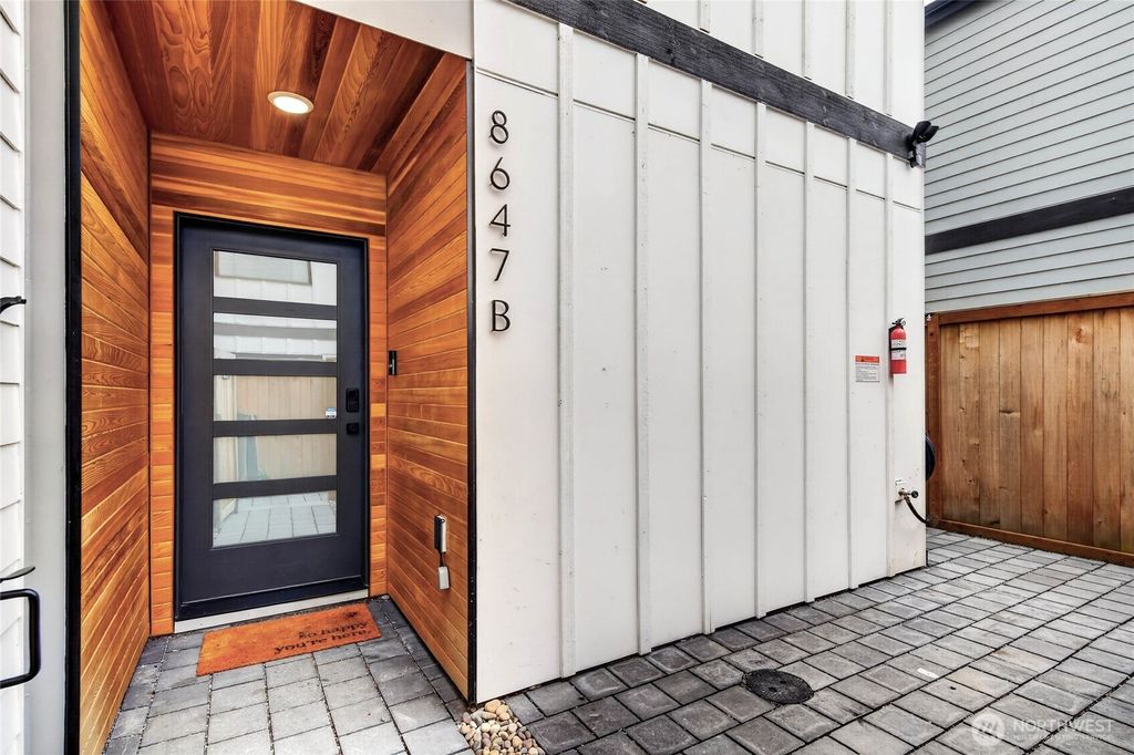 Photo of 8647 B 18th Avenue SW, Seattle, WA 98106 (MLS # 2507363)