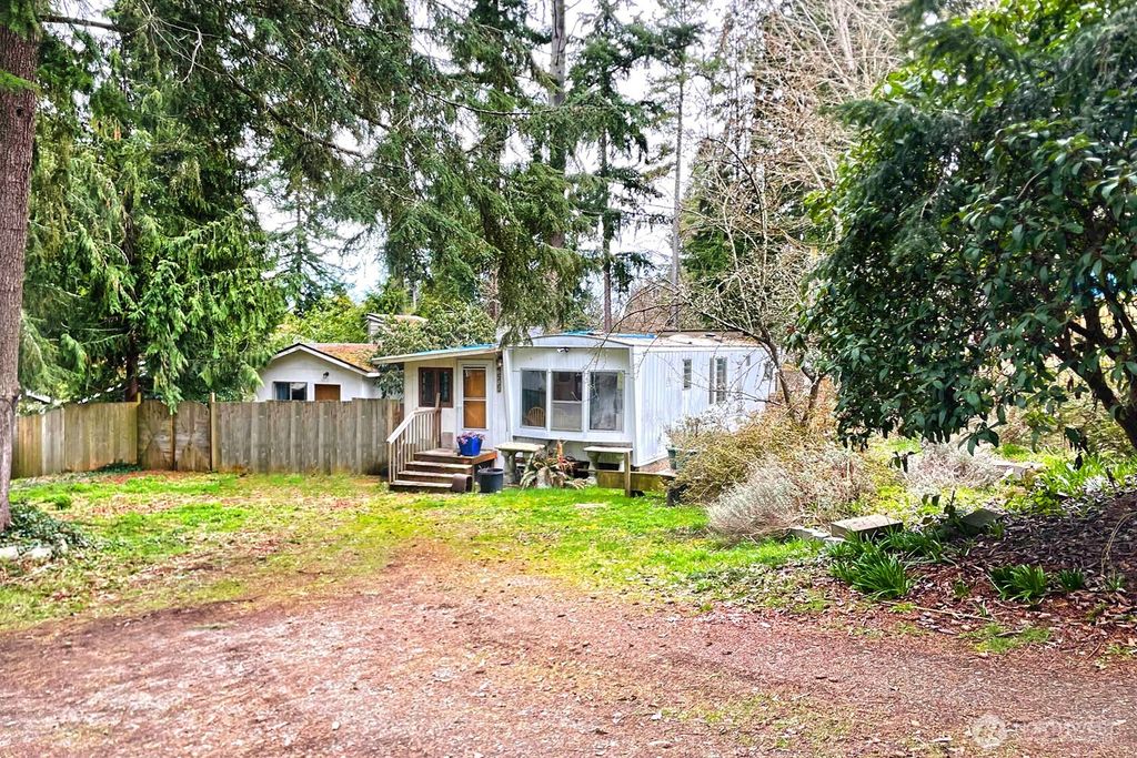Photo of 7915 201st Street SW, Edmonds, WA 98026 (MLS # 2345591)