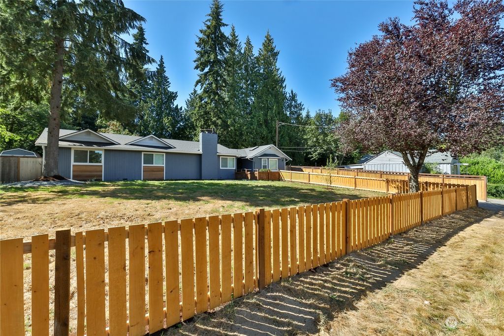 Photo of 4529 Crescent Avenue, Everett, WA 98203 (MLS # 2032267)
