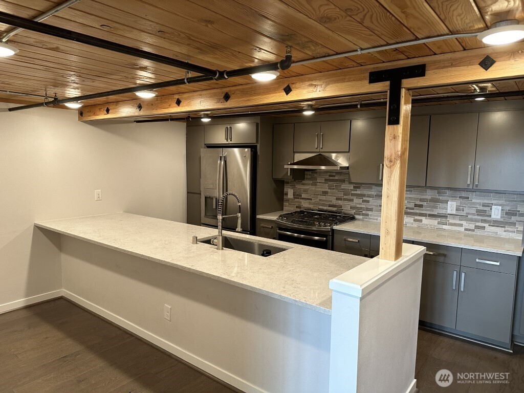 3298 NE 65th Street 103