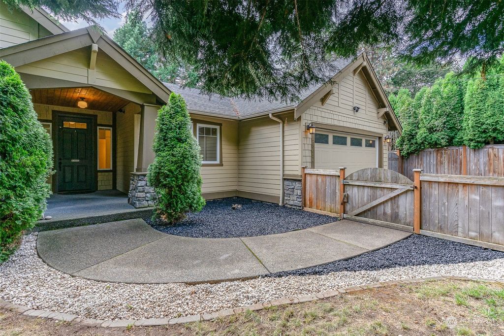 Photo of 25634 109th Avenue SE, Kent, WA 98030 (MLS # 2284937)