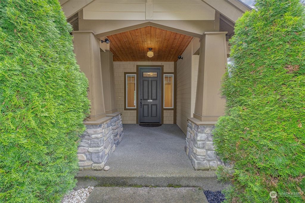 Photo of 25634 109th Avenue SE, Kent, WA 98030 (MLS # 2284937)