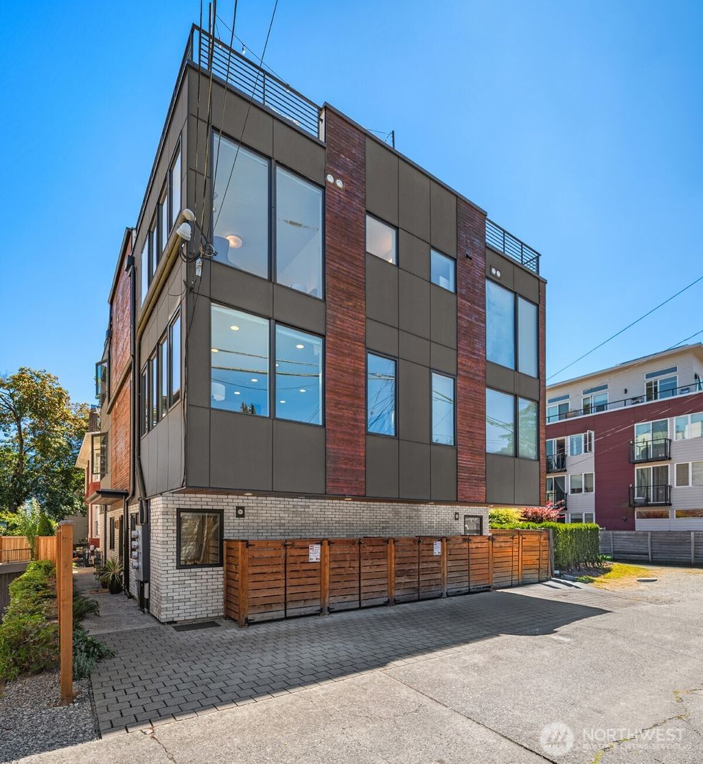 Photo of 119 18th Avenue E #B, Seattle, WA 98112 (MLS # 2410783)