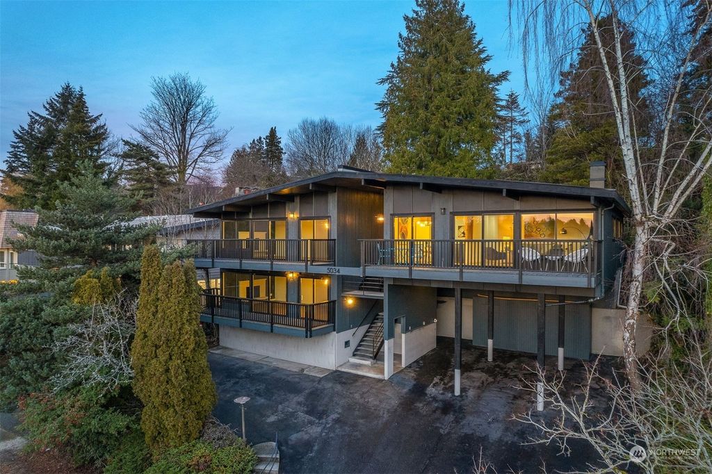 Photo of 5034 44th Avenue NE, Seattle, WA 98105 (MLS # 2026793)