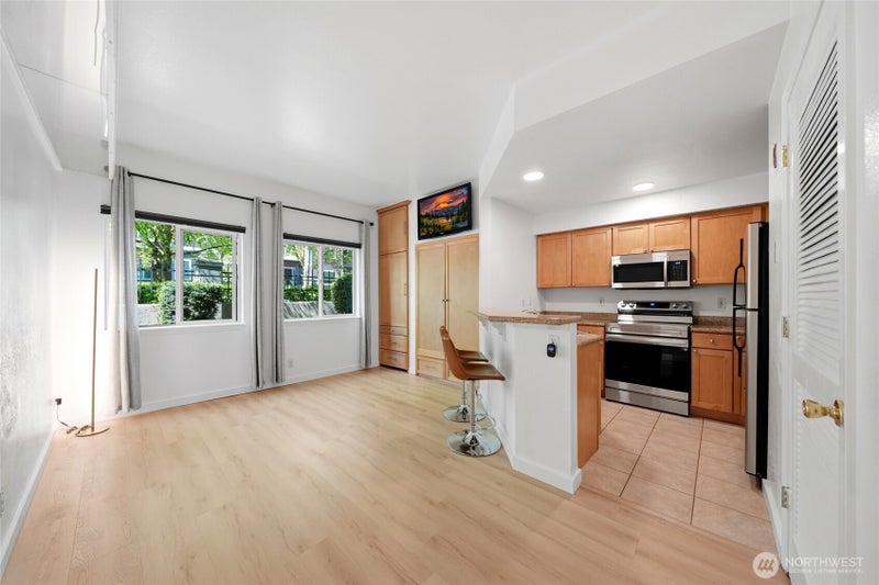 300 10th Avenue A110