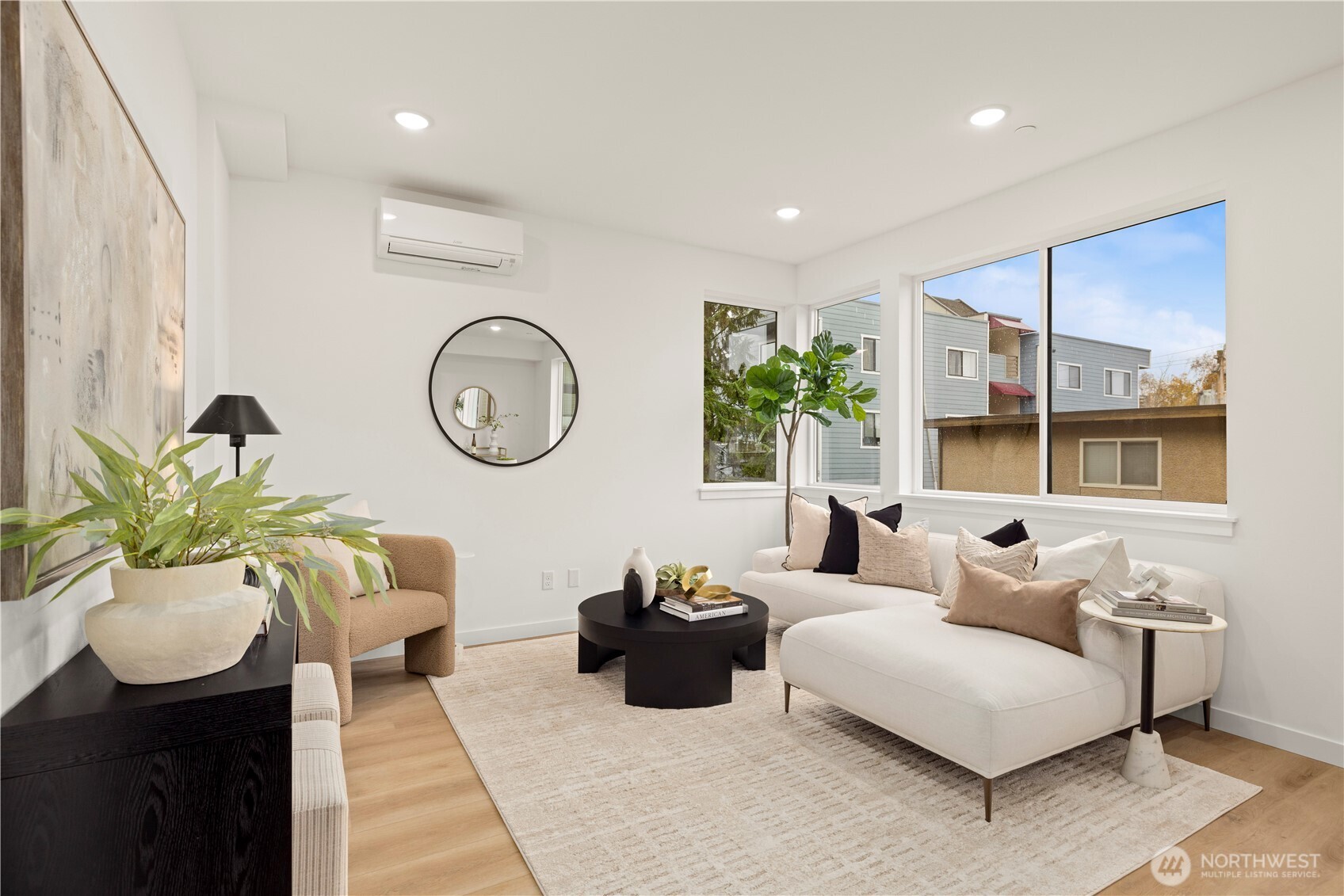 6538 Latona Avenue NE