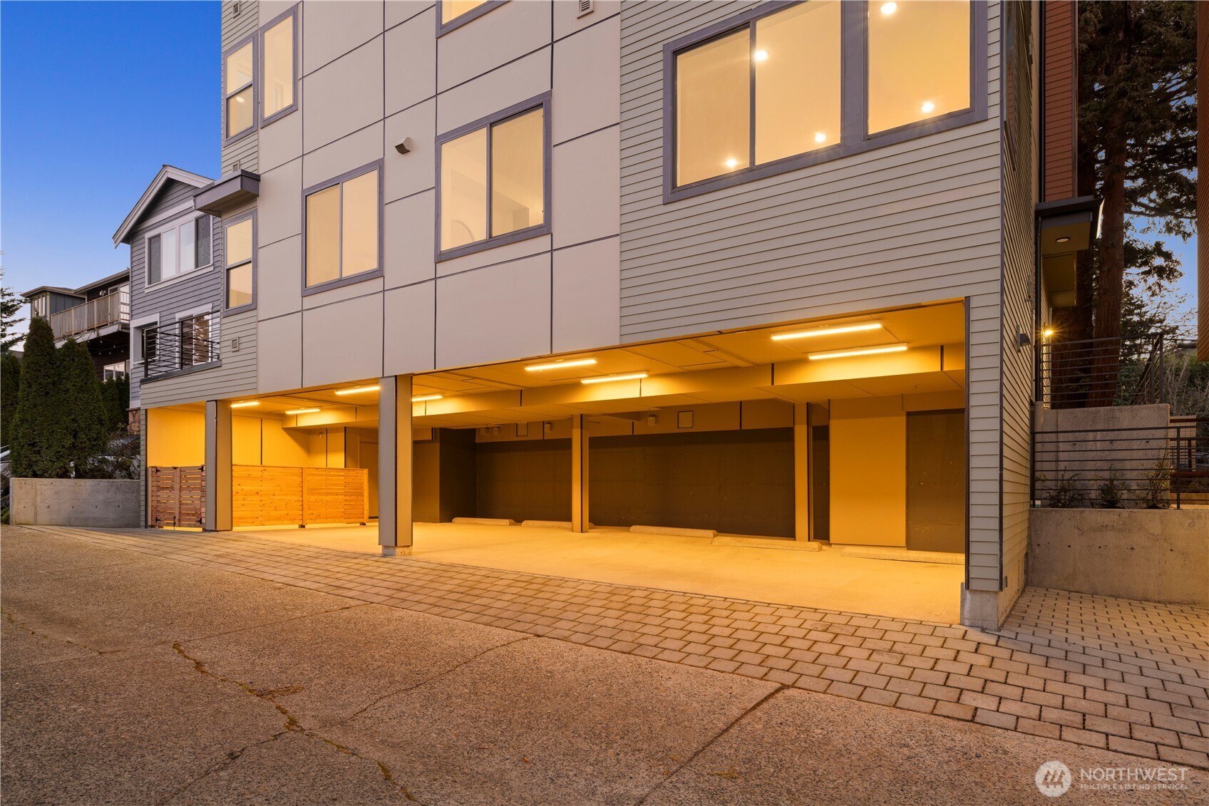 6538 Latona Avenue NE