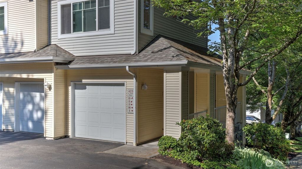 Photo of 425 S 46th Place #E, Renton, WA 98055 (MLS # 2411731)