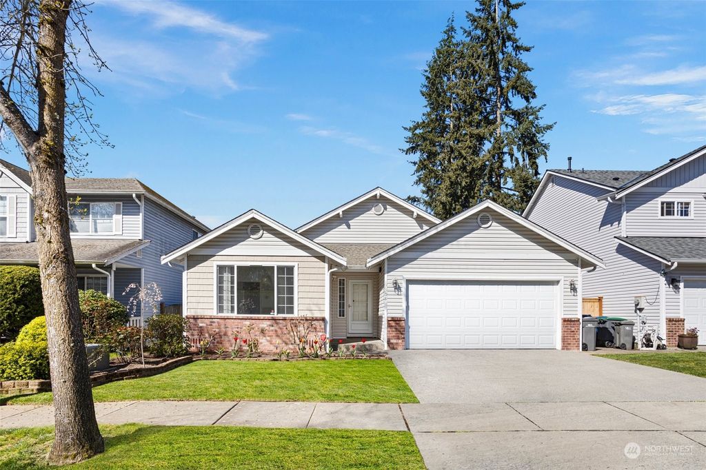 Photo of 17908 16th Avenue W, Lynnwood, WA 98037 (MLS # 2223851)