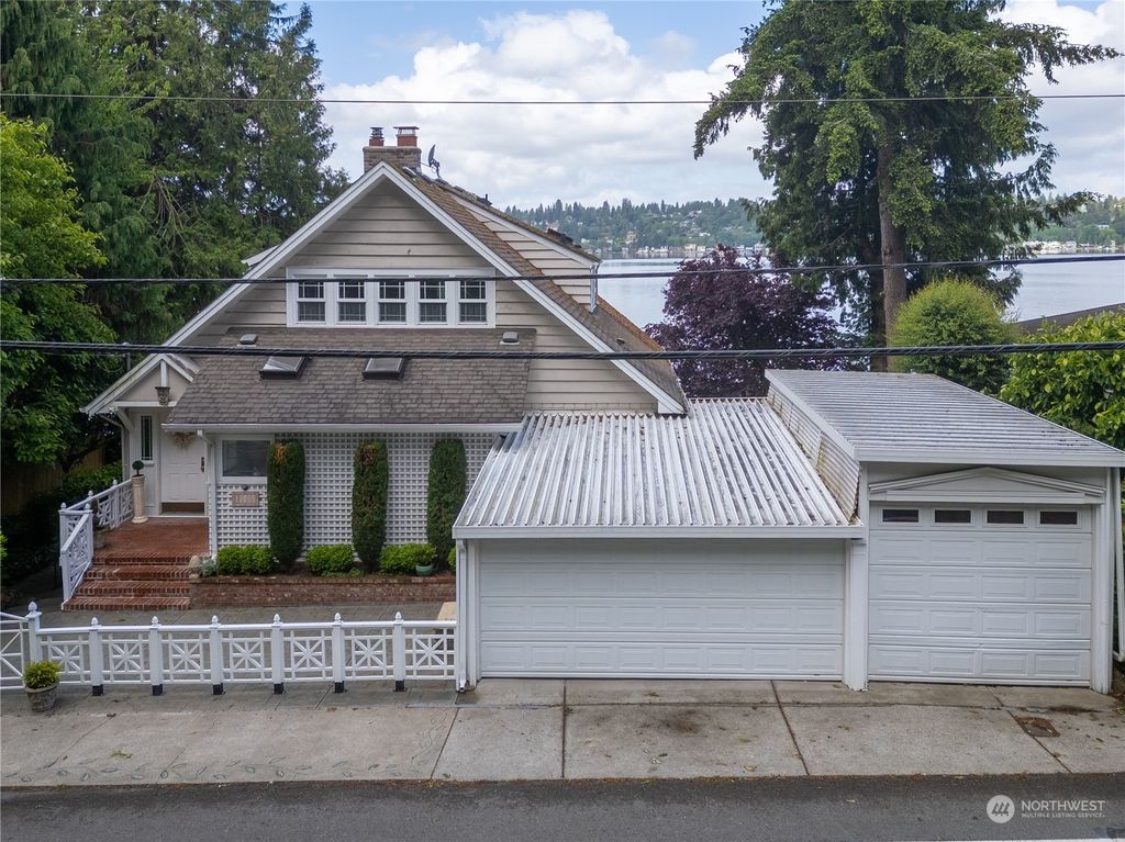 Photo of 13005 Holmes Point Drive NE, Kirkland, WA 98034 (MLS # 2246845)