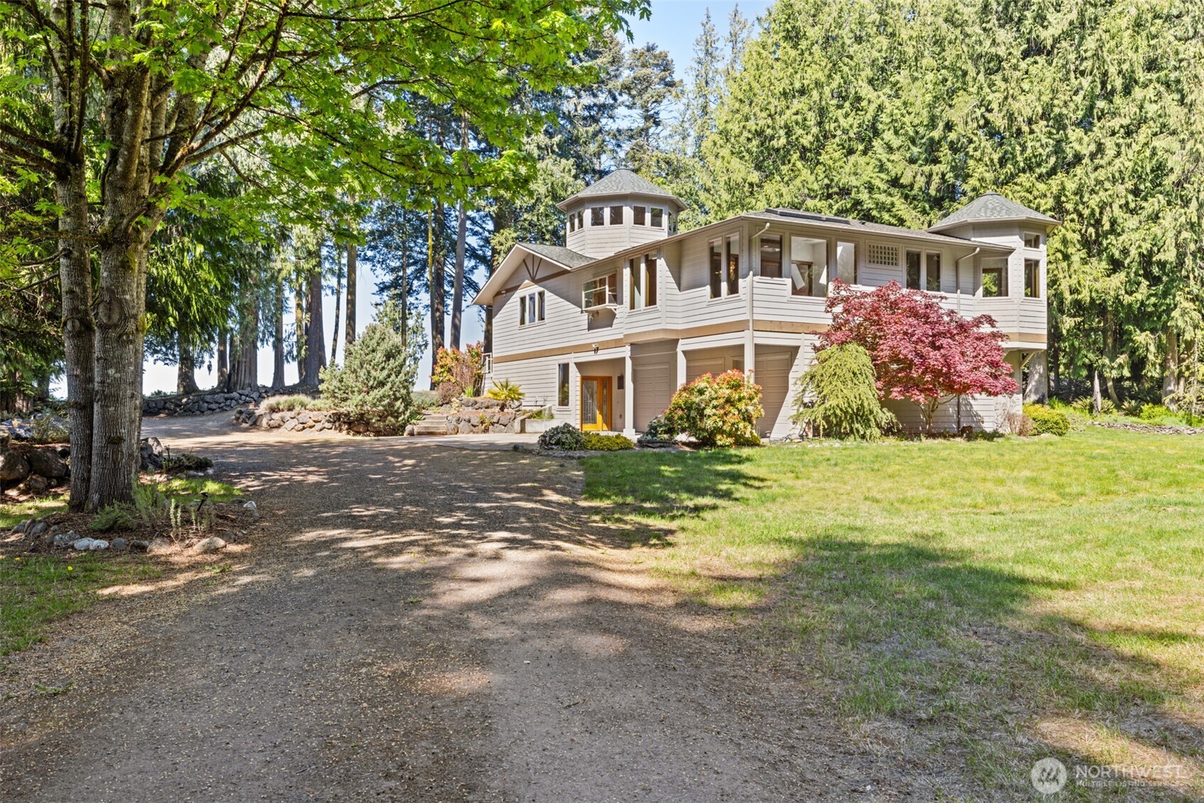 894 Freshwater Park