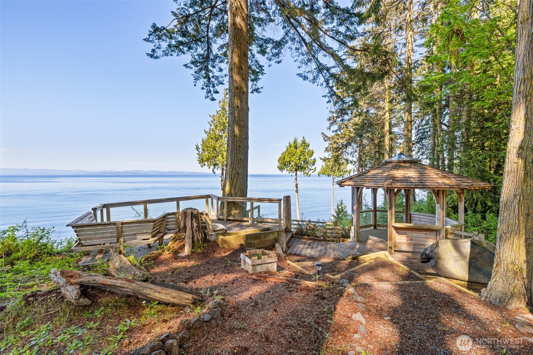 894 Freshwater Park